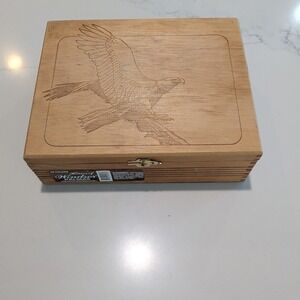 VINTAGE TOBACCO HOUSE OF WINDSOR PALMAS WOOD EAGLE CIGAR BOX